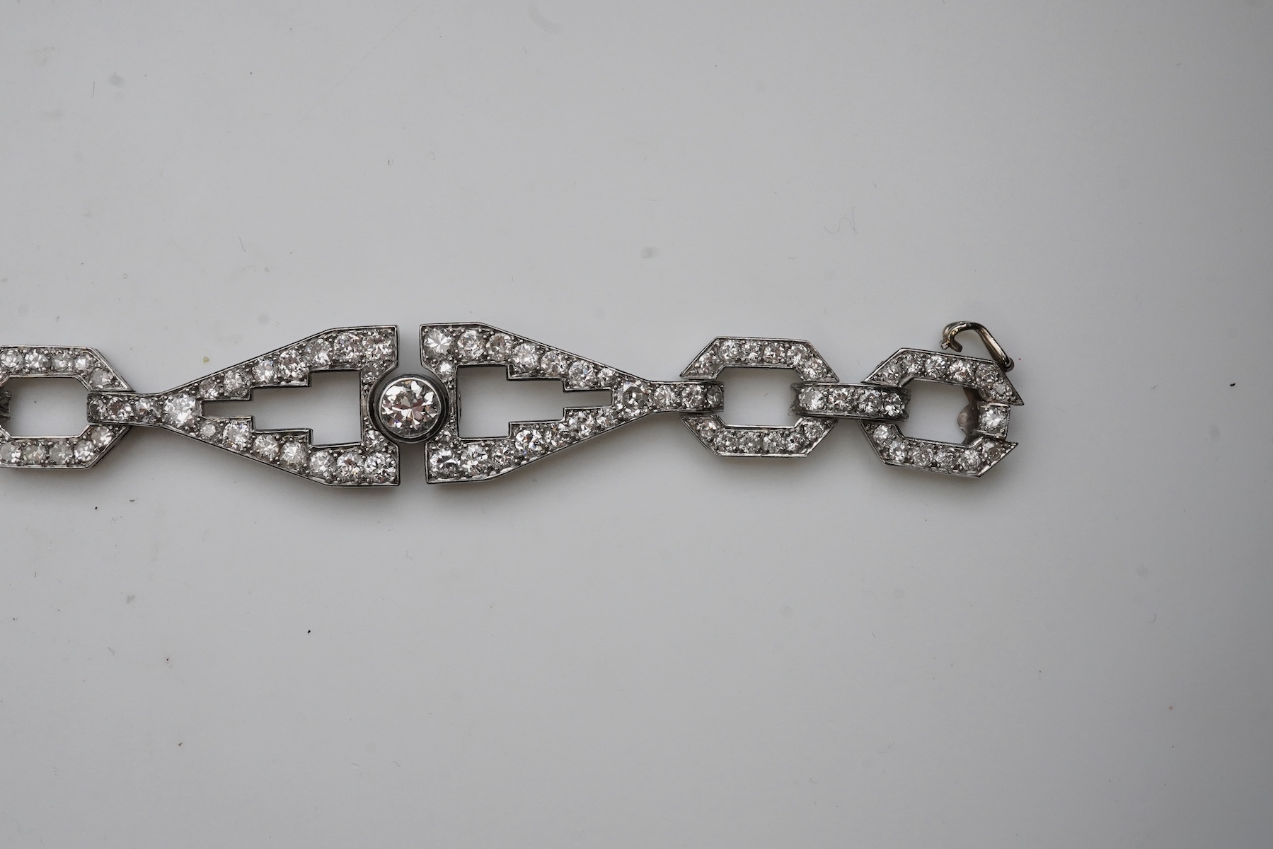 An Art Deco diamond bracelet, France, circa 1930